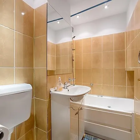 Eastcomfort Sala Palatului Apartment